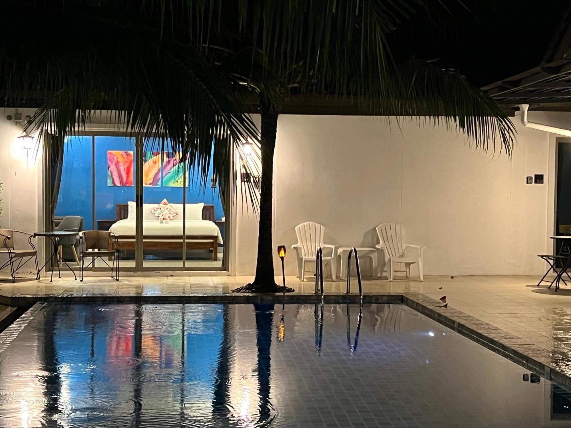 The Snug Airportel - Phuket Airport Nai Yang Room photo
