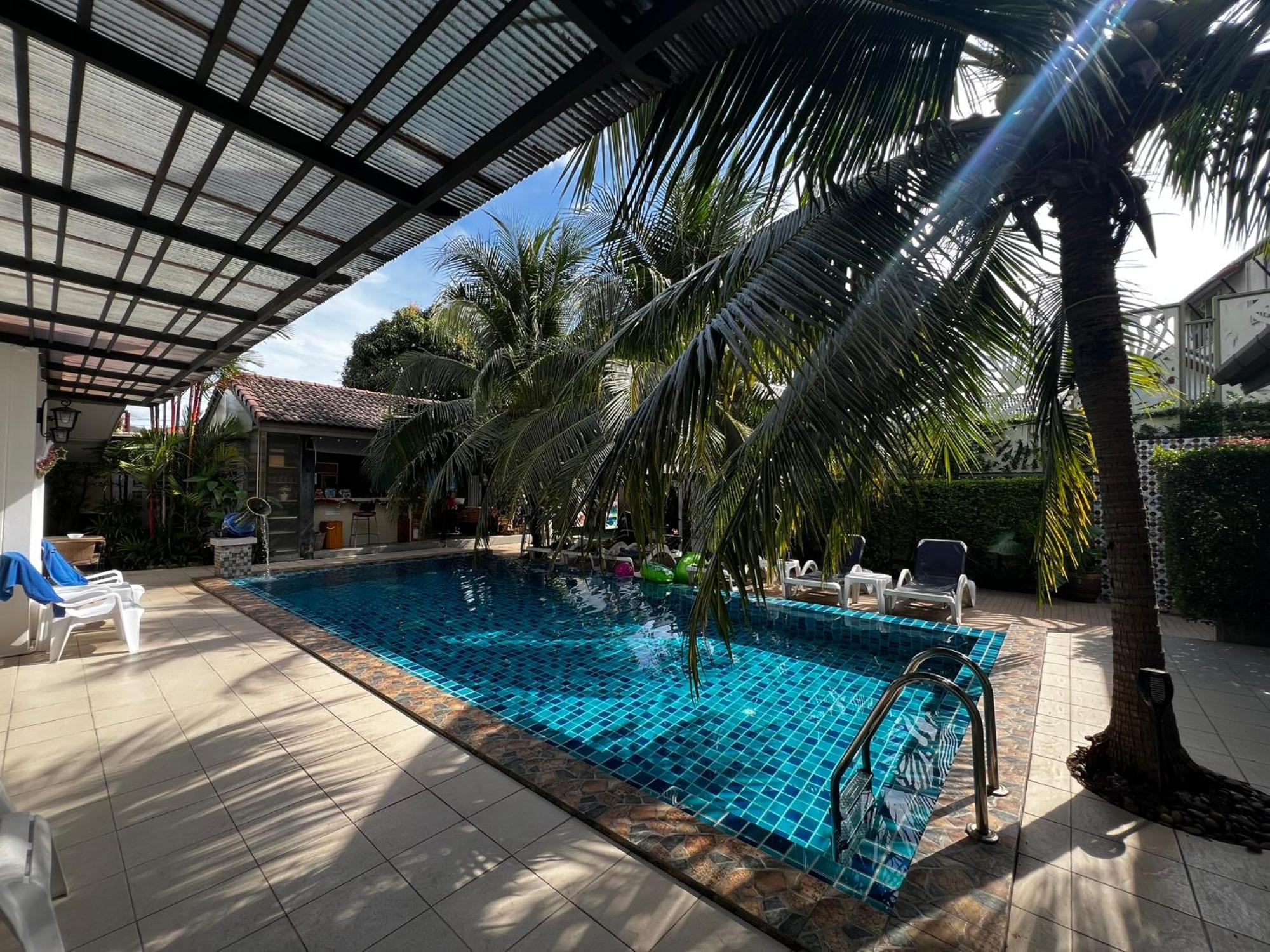 The Snug Airportel - Phuket Airport Nai Yang Exterior photo